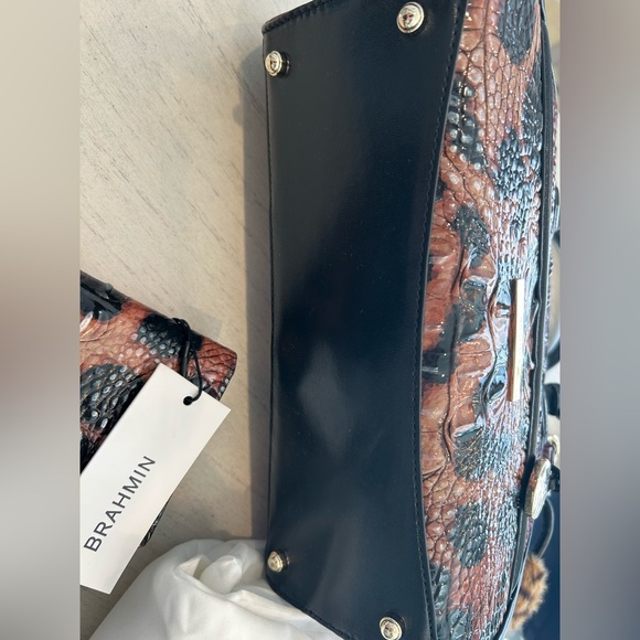 🍒 NWT BRAHMIN CHERRY LACQUER TOWERS with BRAHMIN GOLDEN LYNX WALLET SET - Picture 6 of 8